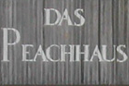 Das Peach Haus - Oberhof Wine Cellars