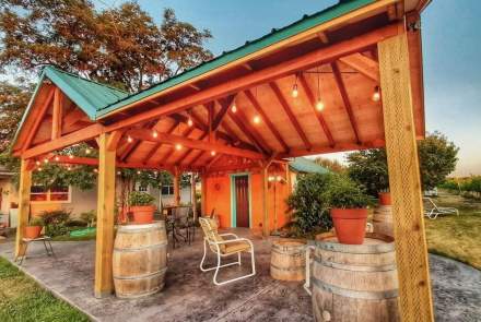 Los Rocosos Vineyards Tasting Area